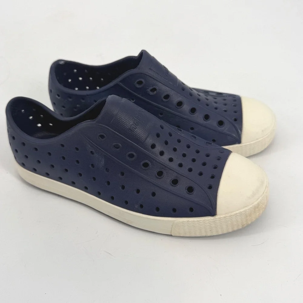 Native Jefferson Kids Navy Blue Slip On Water Shoes Sneakers Size J12‎